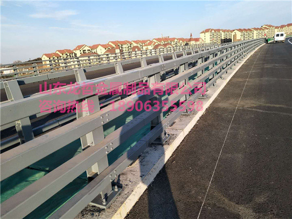 橋梁防撞護欄，防撞欄桿